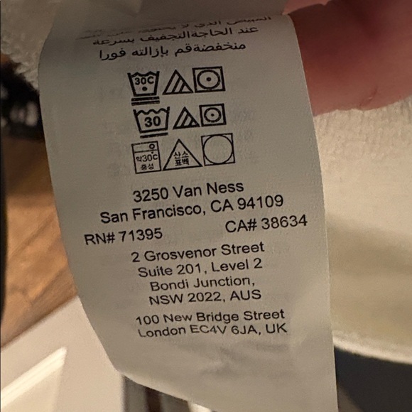 New Pottery Barn White Plush Robe - Picture 6 of 7